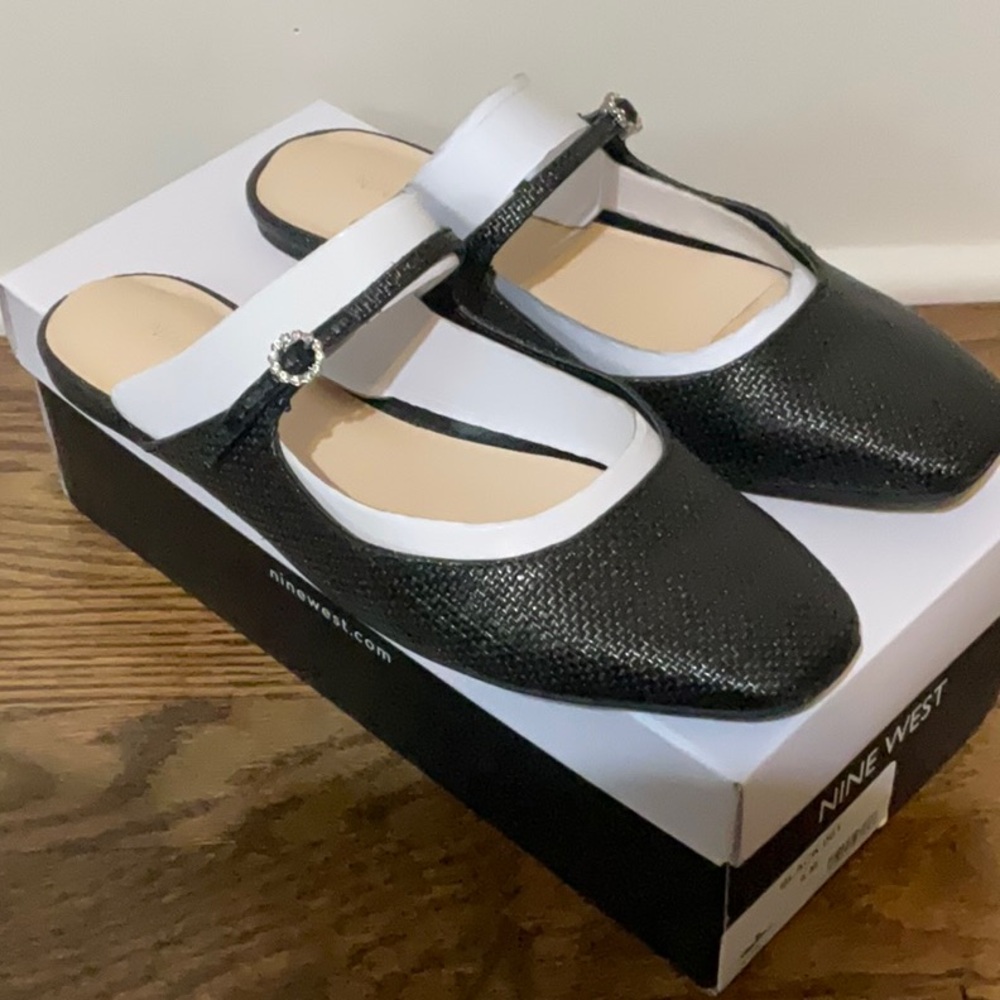Nine West. 9M. Linen look Mules with rhinestone buckle